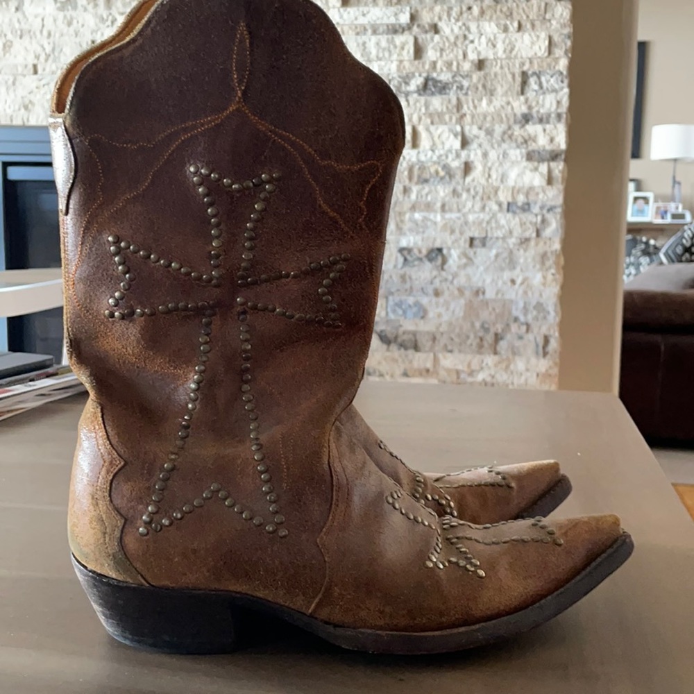 Old Gringo 8.5 cross boot mid-calf good condition